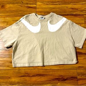 Nike lifestyle T-Shirt.